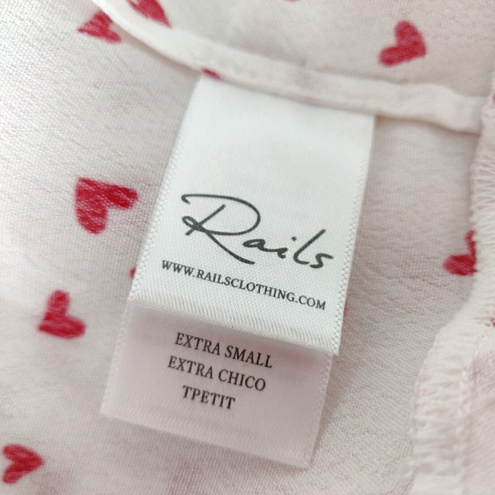 Rails Simone Smitten Heart Print Wrap Top Womens Size XS Rayon Love Anniversary - Picture 9 of 11